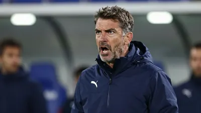 Club Brugge: Trainer Ivan Leke was boos op Carlos Forbs na een rode kaart in de nederlaag tegen AA Gent