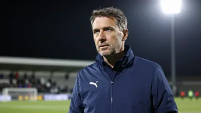 Coach Ivan Leko zegt dat Club Brugge klaar is voor Aston Villa na een moeilijke zege in Lommel, waarbij hij de druk op...